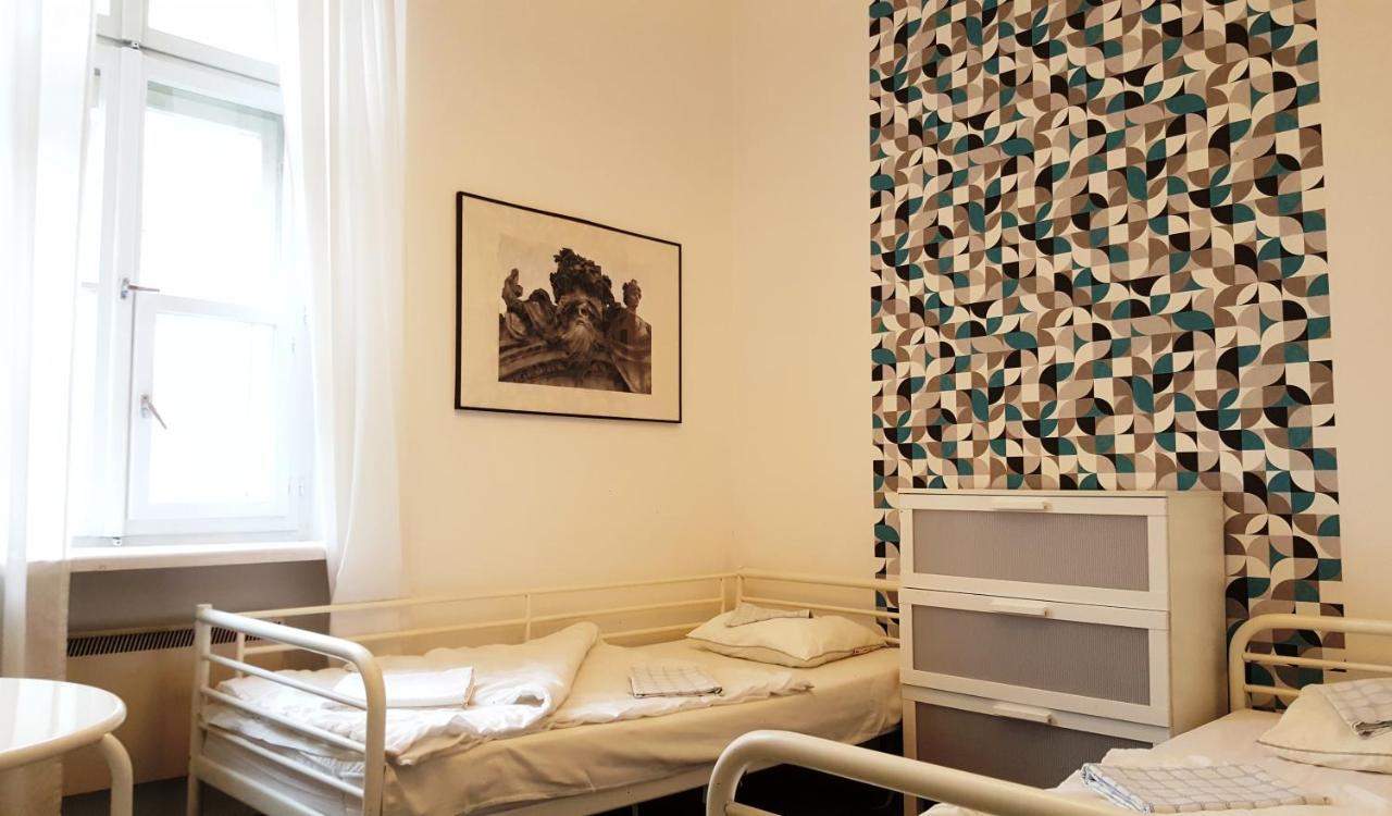 Hostel Witt Varsovie Extérieur photo