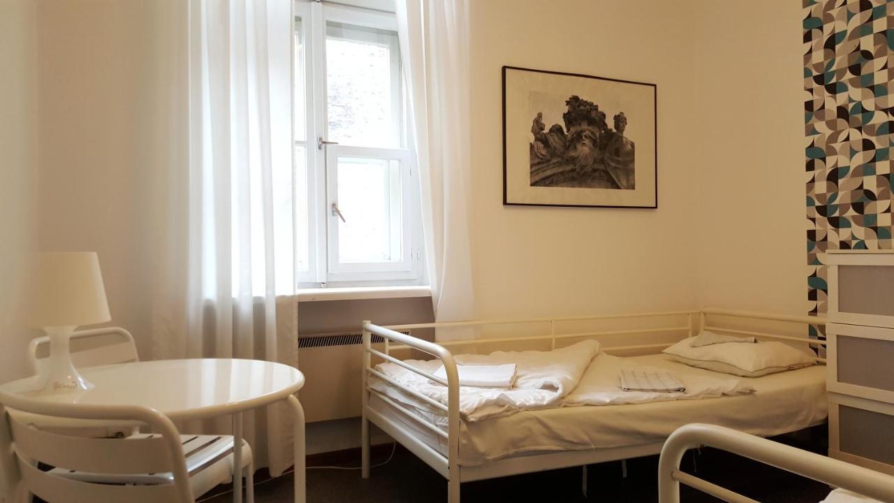 Hostel Witt Varsovie Extérieur photo