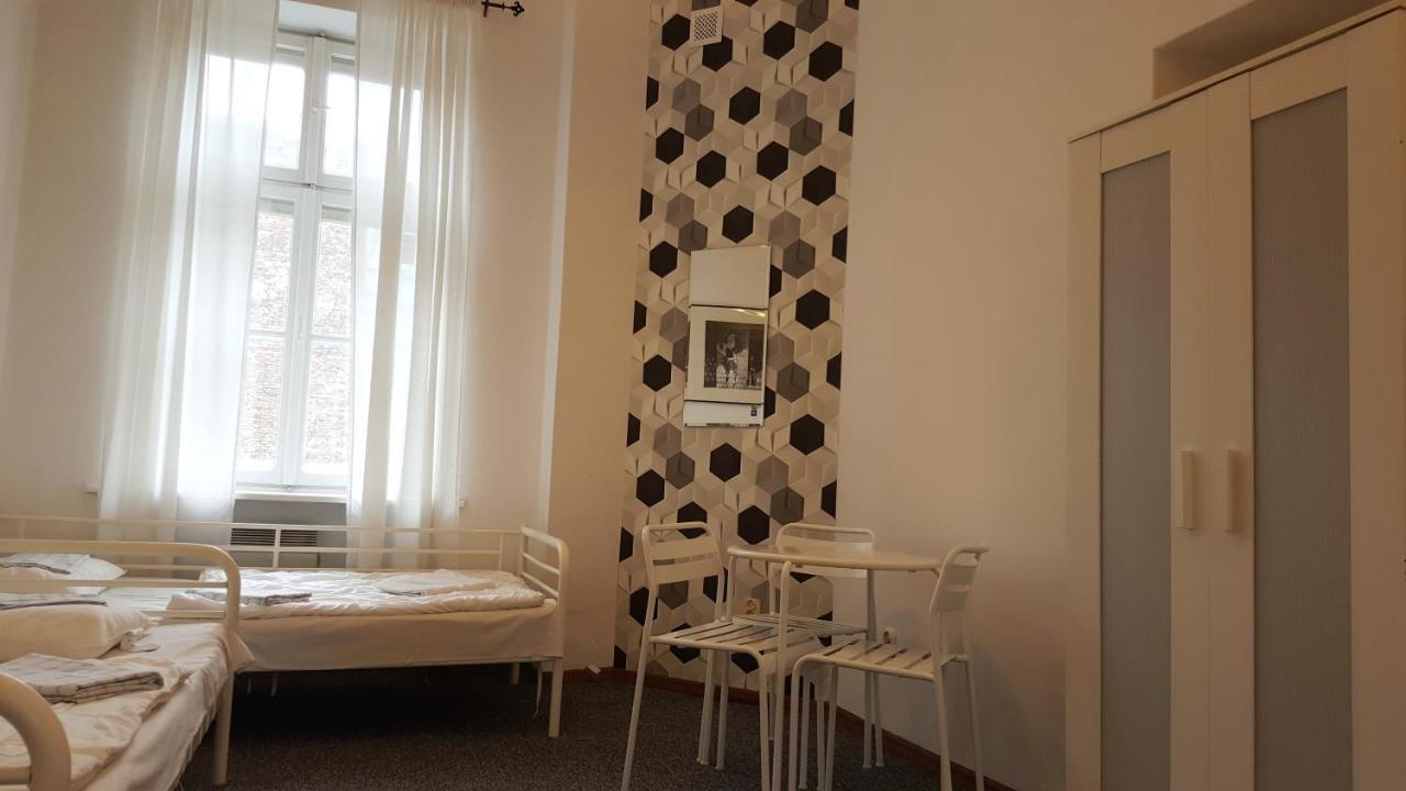 Hostel Witt Varsovie Extérieur photo