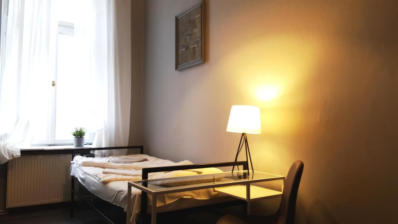 Hostel Witt Varsovie Extérieur photo