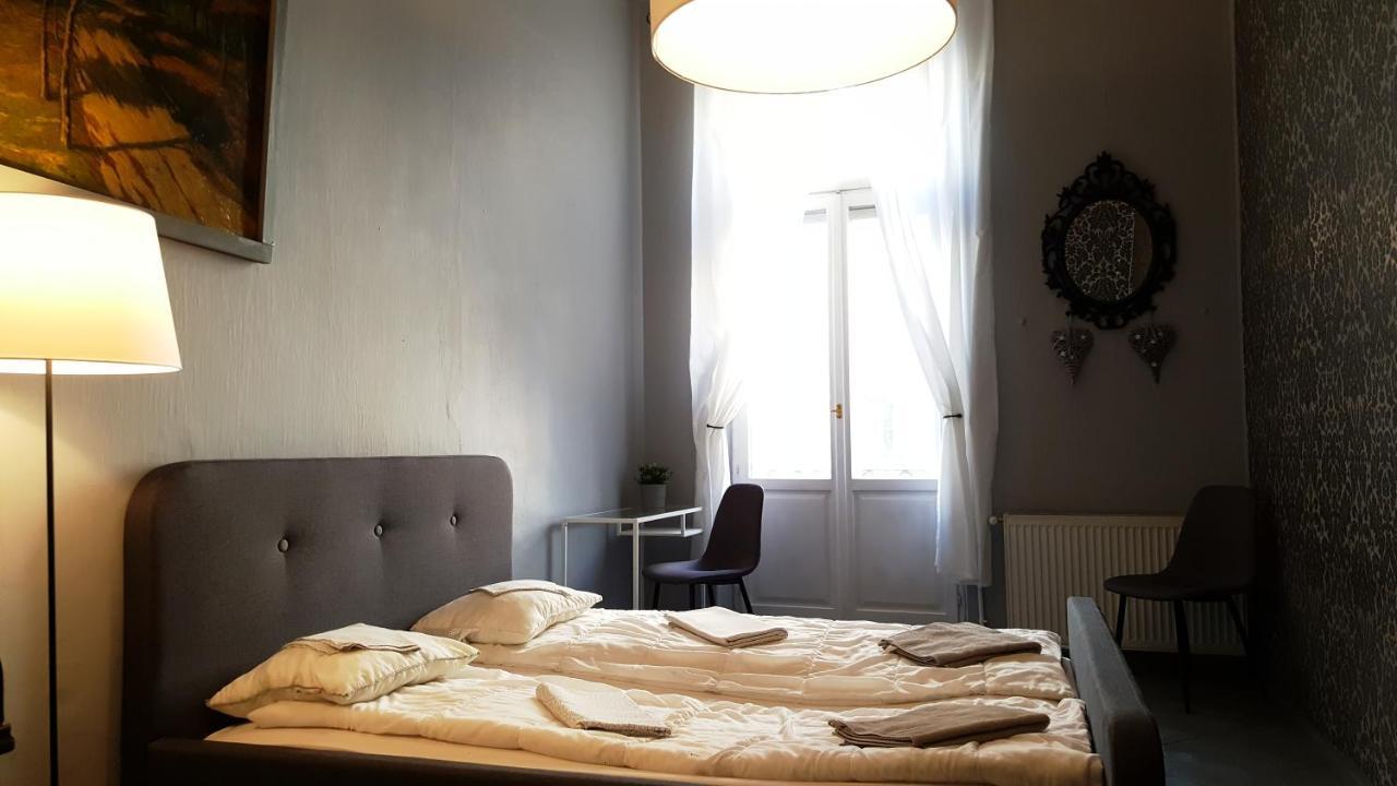 Hostel Witt Varsovie Extérieur photo